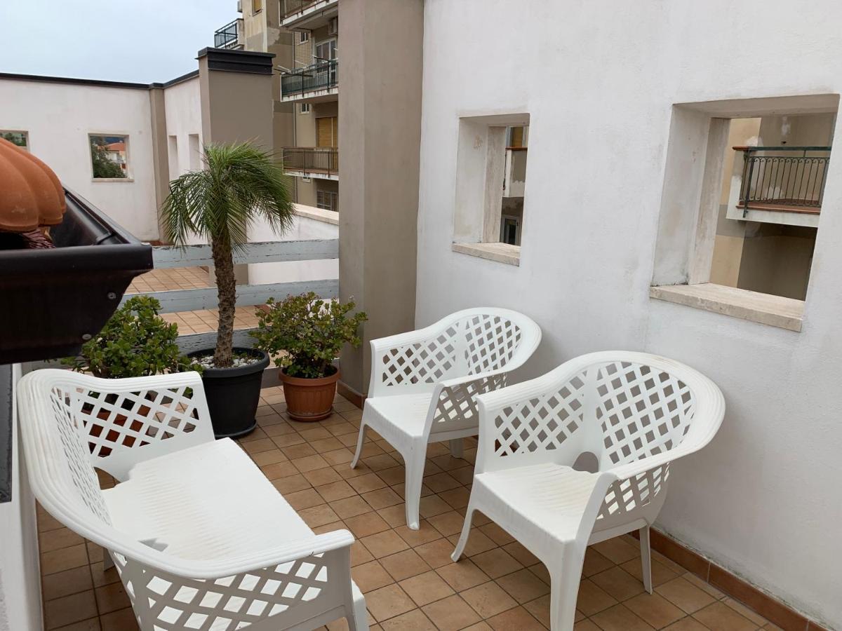 Alfieri Bed&Beach - Free Parking & Wifi Praia a Mare Exteriör bild