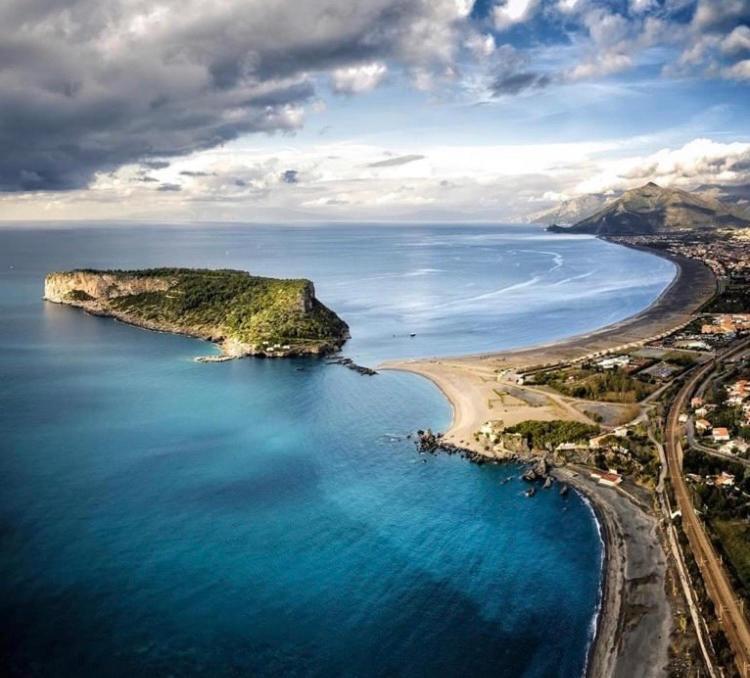 Alfieri Bed&Beach - Free Parking & Wifi Praia a Mare Exteriör bild